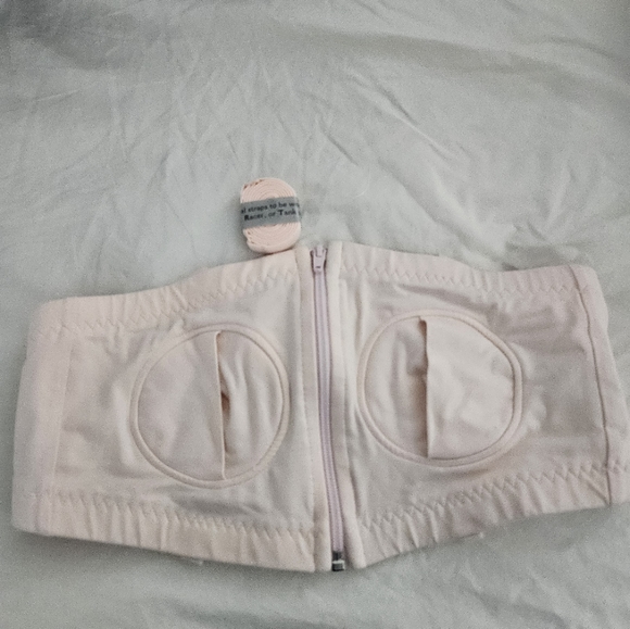 Simple wishes hands free pumping bra. Size: XS-large. - Picture 6 of 12